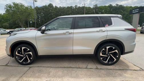 2023 Mitsubishi Outlander SE Black Edition 2WD