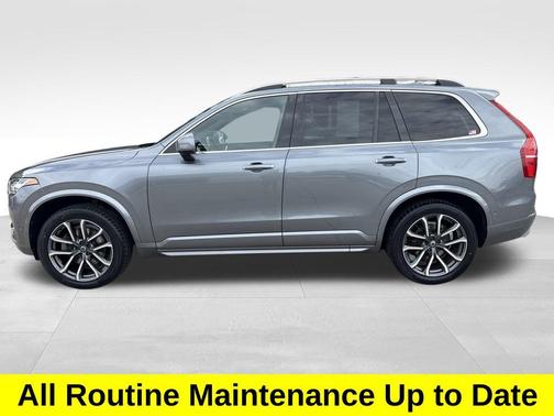 2017 Volvo XC90 T6 Momentum