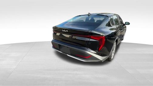 2025 Kia K4 LX