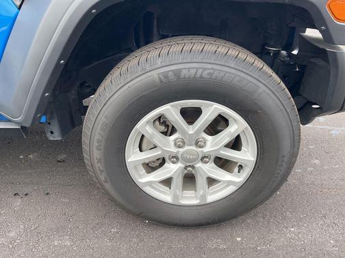 2023 Jeep Wrangler Sport S