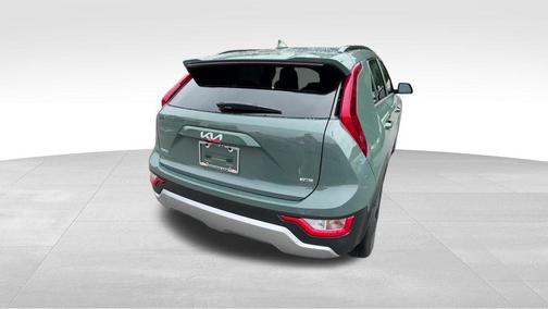 Cityscape Green 2026 Kia Niro EX