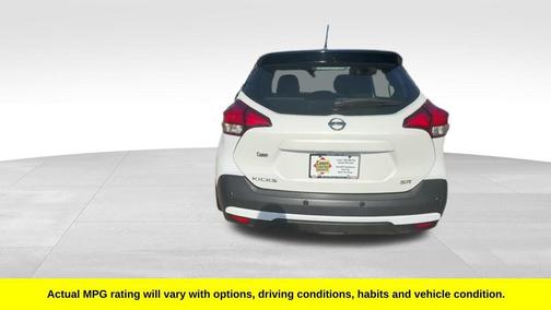 2020 Nissan Kicks SR