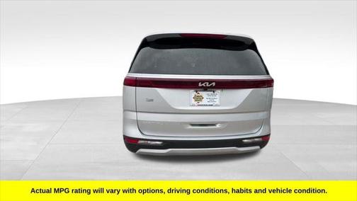 2023 Kia Carnival LX