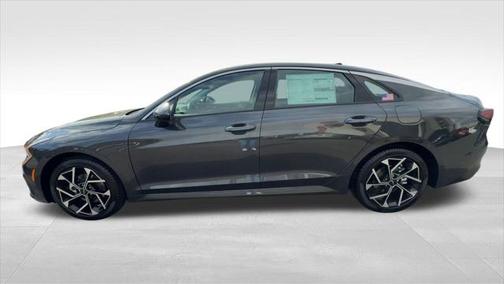 2025 Kia K5 EX