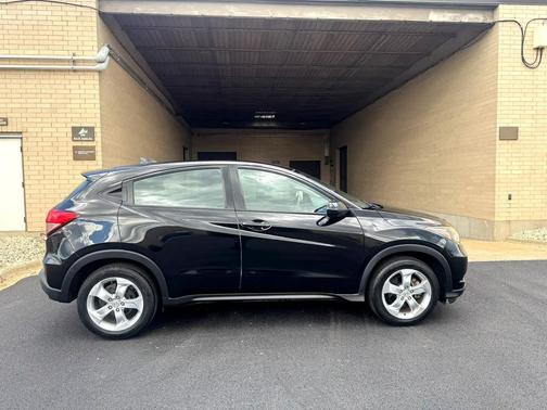 2016 Honda HR-V LX
