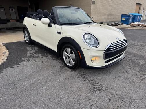 Pepper White 2017 MINI Convertible Cooper