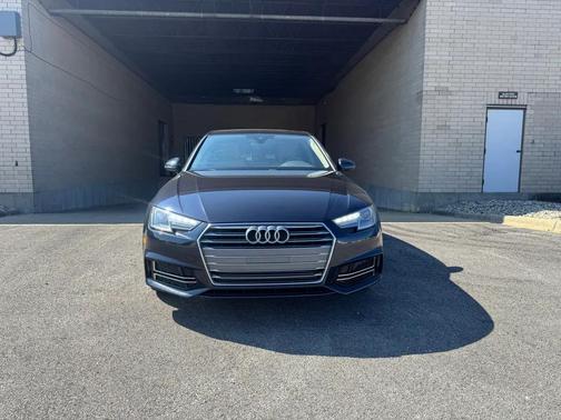Moonlight Blue Metallic 2018 Audi A4 S-LINE