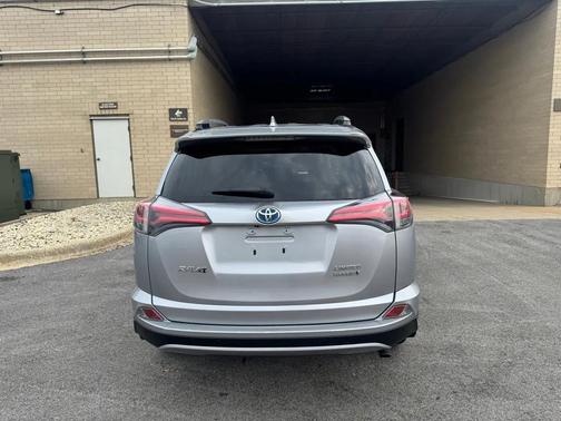 Silver Sky Metallic 2017 Toyota RAV4 Hybrid Limited