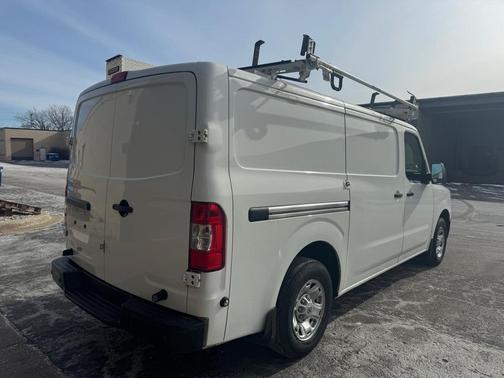 2015 Nissan NV Cargo NV2500 HD SV V6