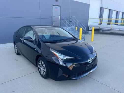 2016 Toyota Prius Two