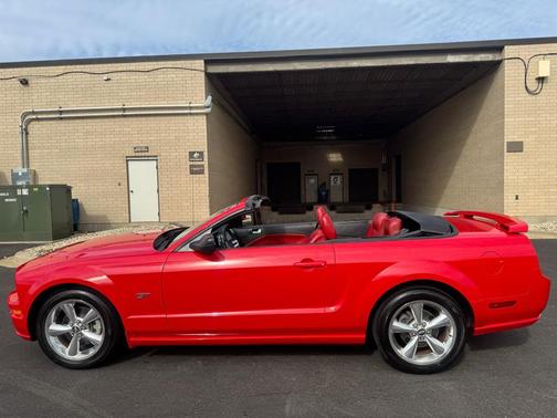 2006 Ford Mustang GT Premium