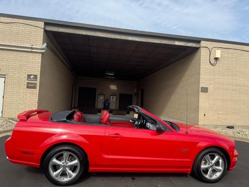 2006 Ford Mustang GT Premium