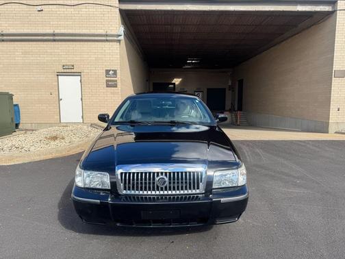 2011 Mercury Grand Marquis LS (Fleet Only)