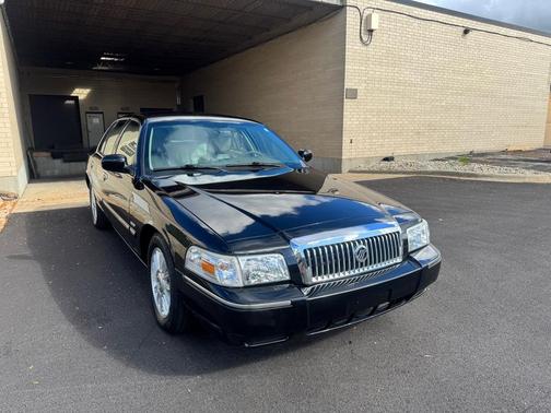2011 Mercury Grand Marquis LS (Fleet Only)