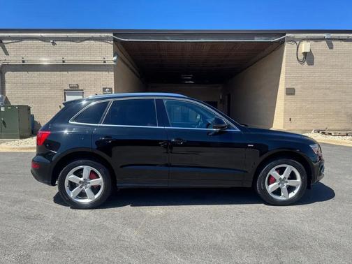 Black 2012 Audi Q5 3.2 Premium Plus