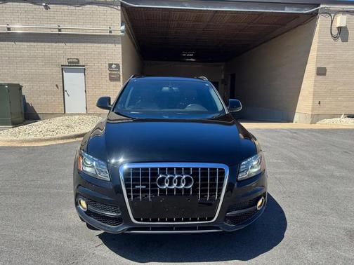 Black 2012 Audi Q5 3.2 Premium Plus