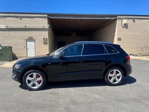Black 2012 Audi Q5 3.2 Premium Plus