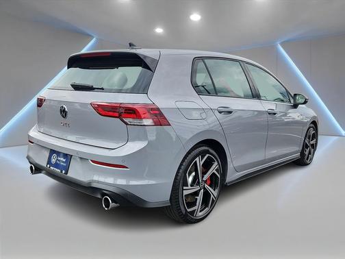 Moonstone Gray 2025 Volkswagen Golf GTI 2.0T SE