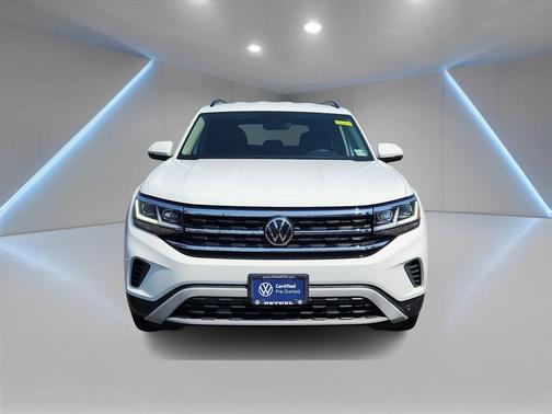 Pure White 2022 Volkswagen Atlas 3.6 SE w/ Technology