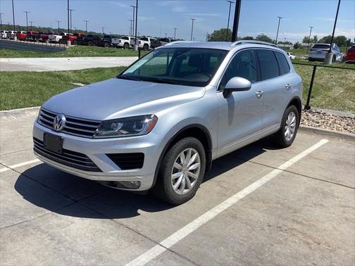 2017 Volkswagen Touareg V6 Sport w/Technology