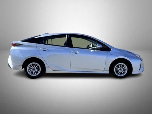 2016 Toyota Prius Two