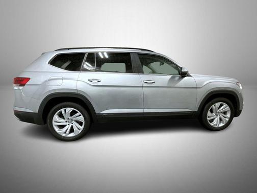 2022 Volkswagen Atlas 3.6L SE w/Technology