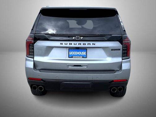 Sterling Gray Metallic 2025 Chevrolet Suburban 4WD Z71