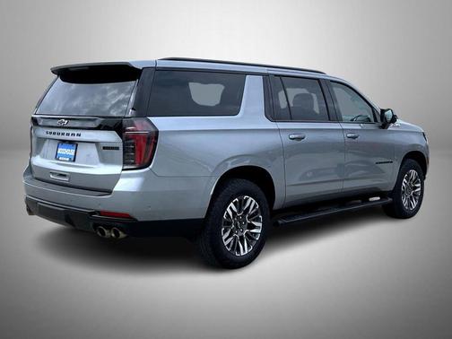 Sterling Gray Metallic 2025 Chevrolet Suburban 4WD Z71