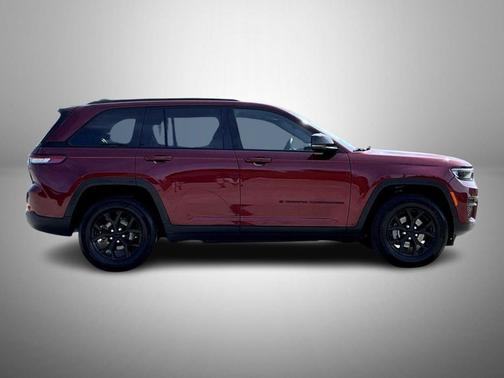2024 Jeep Grand Cherokee Altitude