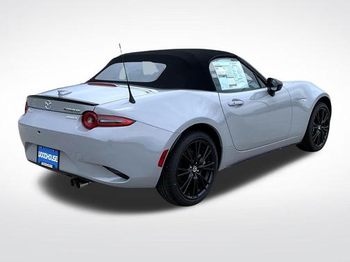 Aero Gray Metallic 2026 Mazda MX-5 Miata Club