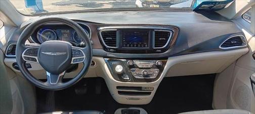 2020 Chrysler Voyager LXI