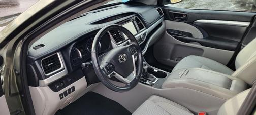 2018 Toyota Highlander LE Plus
