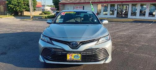 2019 Toyota Camry Hybrid LE