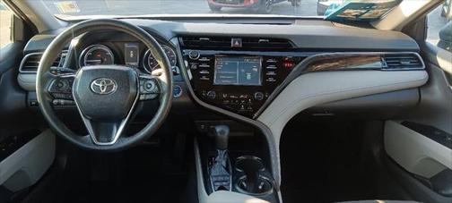 2019 Toyota Camry Hybrid LE