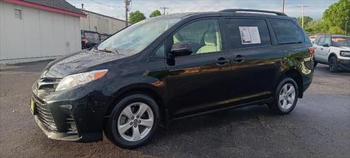 2020 Toyota Sienna LE