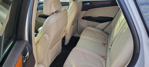2019 Lincoln MKC Select