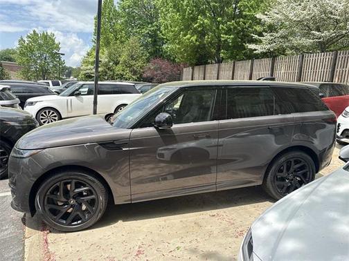 2025 Land Rover Range Rover Sport SE