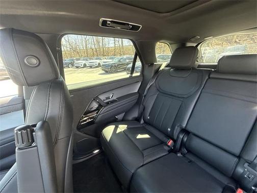 2025 Land Rover Range Rover Sport P360 S