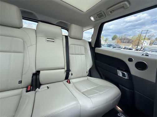 2022 Land Rover Range Rover Sport HSE Silver Edition