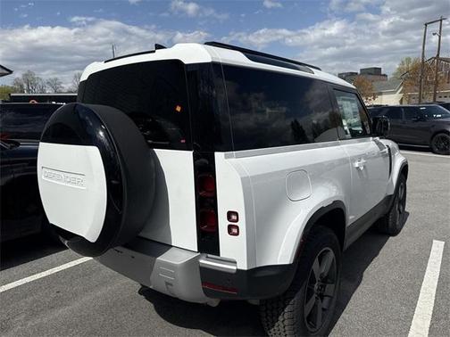 2025 Land Rover Defender 90 P300 S