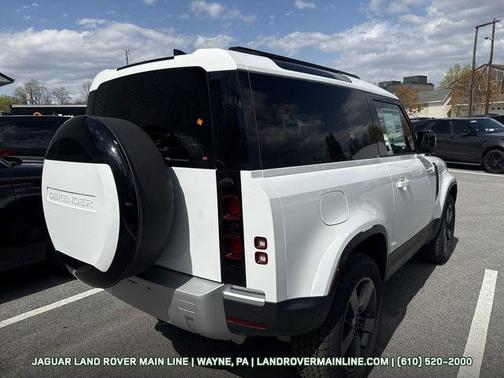 2025 Land Rover Defender 90 P300 S