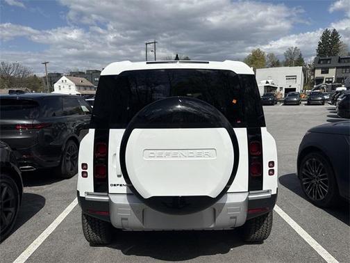 2025 Land Rover Defender 90 P300 S