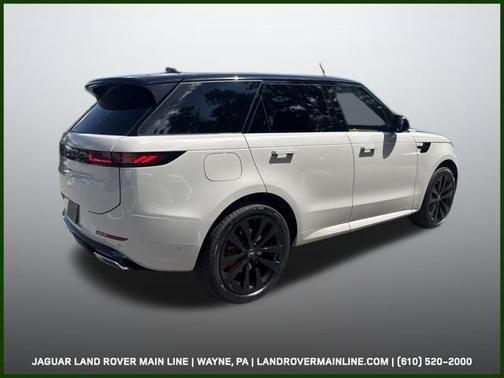 2025 Land Rover Range Rover Sport SE