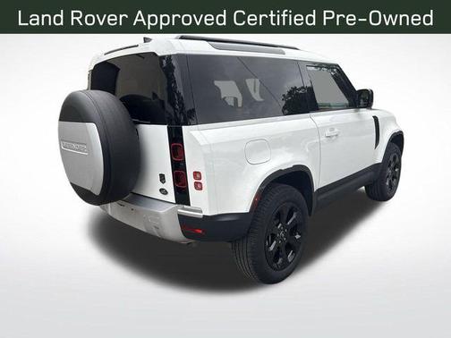 2023 Land Rover Defender 90 SE
