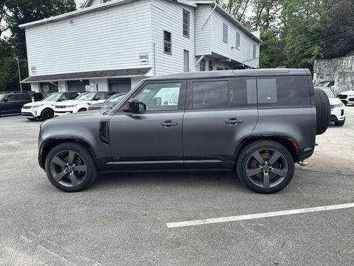 2024 Land Rover Defender 110 P525 Carpathian Edition