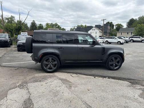 2024 Land Rover Defender 110 P525 Carpathian Edition
