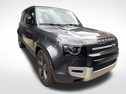 2025 Land Rover Defender 110 P400 S