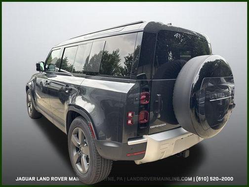 2025 Land Rover Defender 110 P400 S