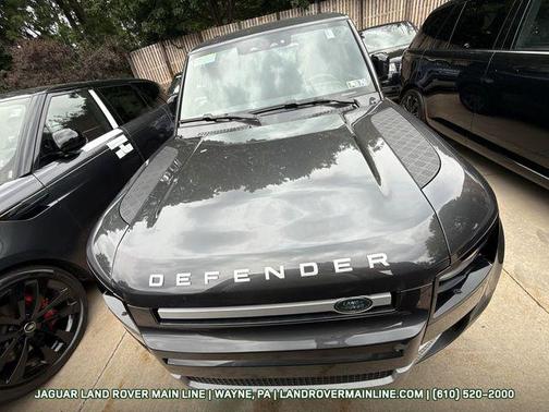 2025 Land Rover Defender 110 P400 S