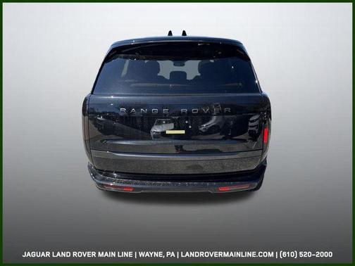 Santorini Black 2026 Land Rover Range Rover P400 SE